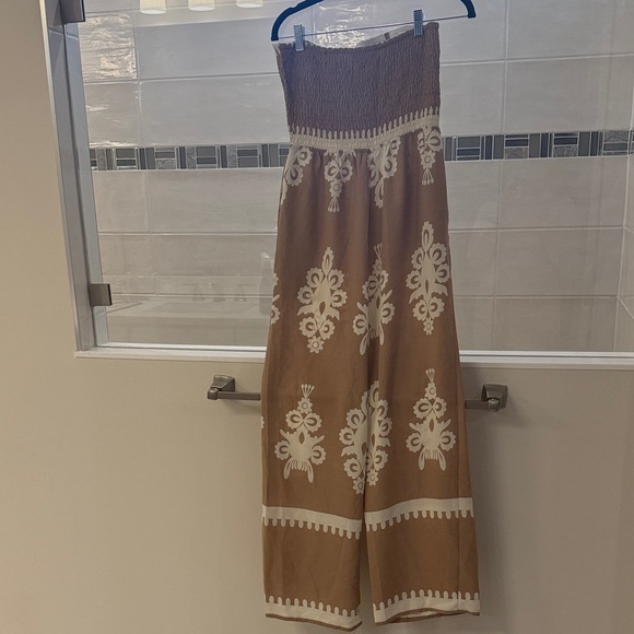 PRETTY GARDEN Brown and White Strapless Jumpsuit w Strap option Size S NWT - Picture 6 of 6